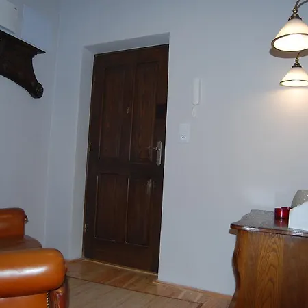 Apartment Apartament Przy Bramie Krakowskiej *